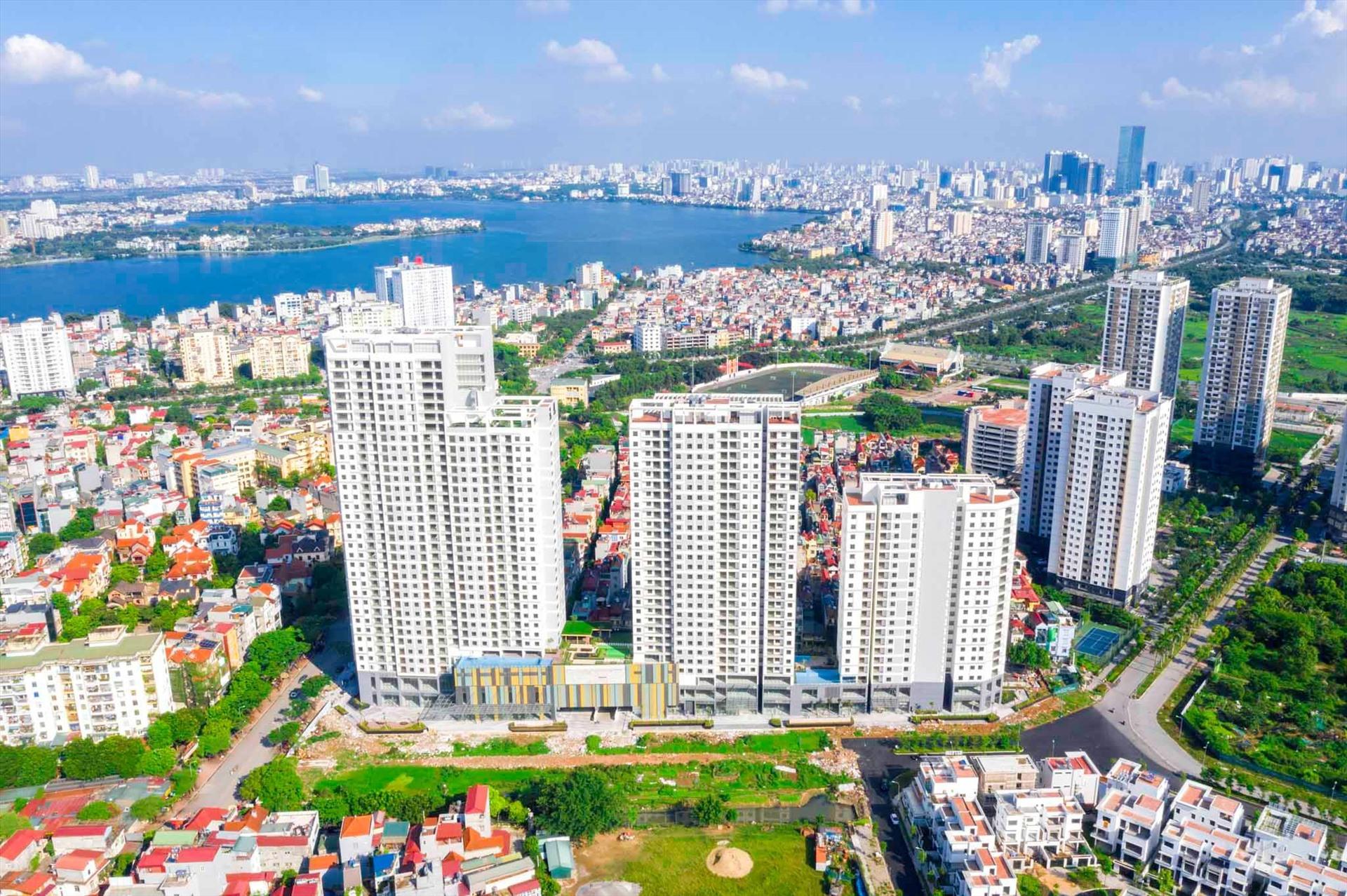 Giữ hay buông? Bài toán đầu tư bất động sản hiện nay