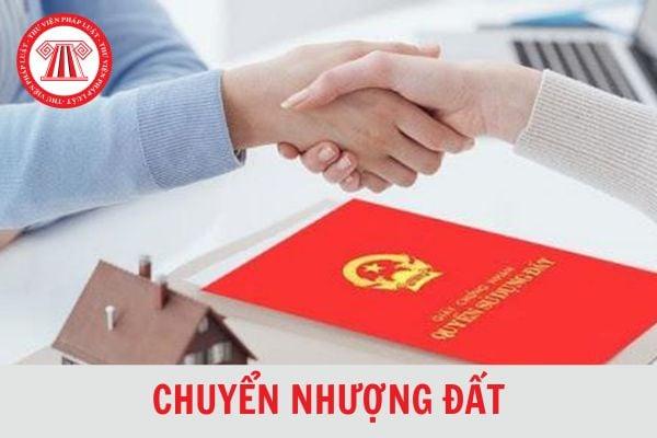Thay đổi trong⁤ quyền chuyển nhượng đất và ​nghĩa vụ tài chính ⁣ảnh hưởng ra sao đến nhà đầu‌ tư